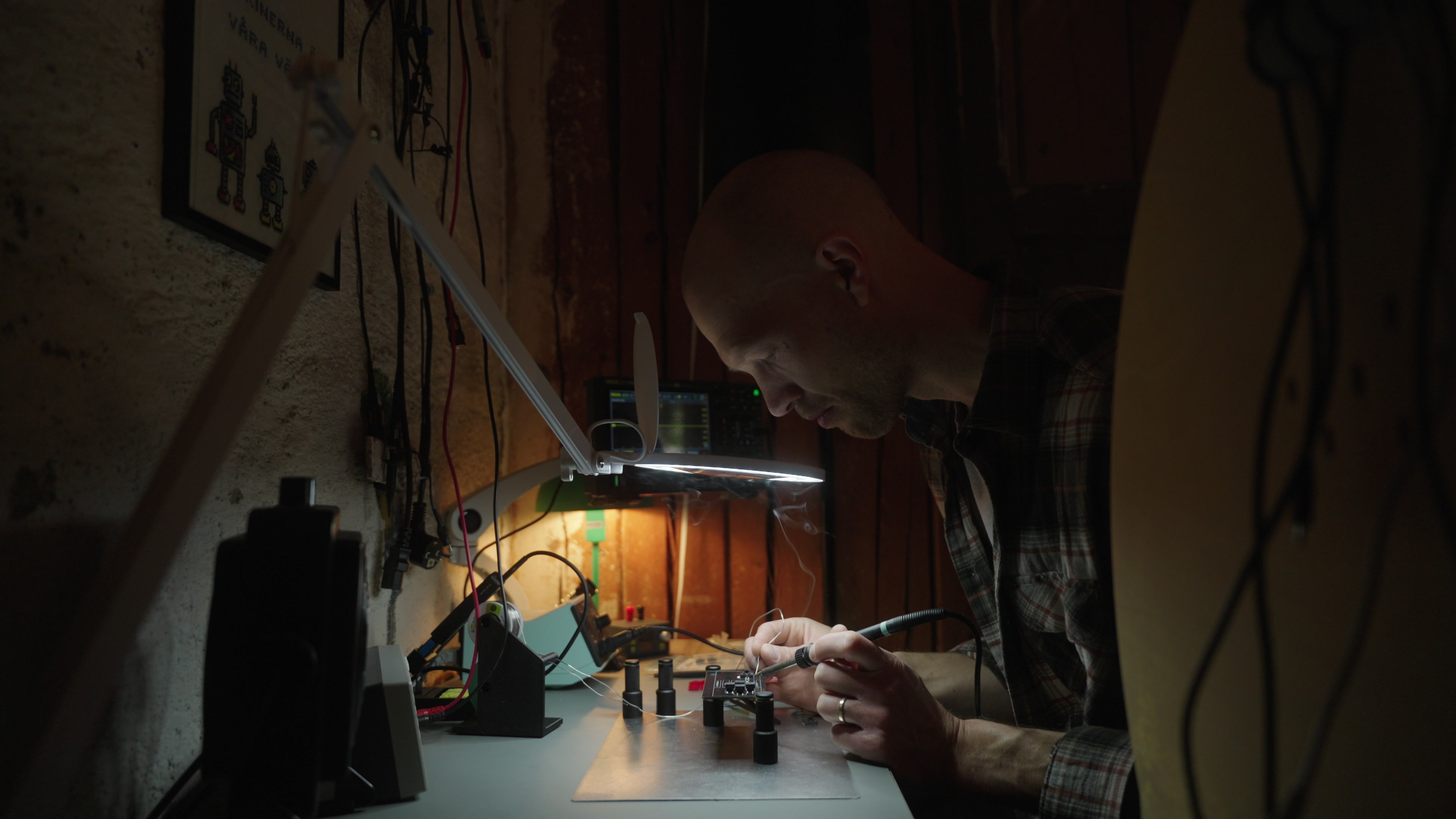 Mikael Bengtsson soldering